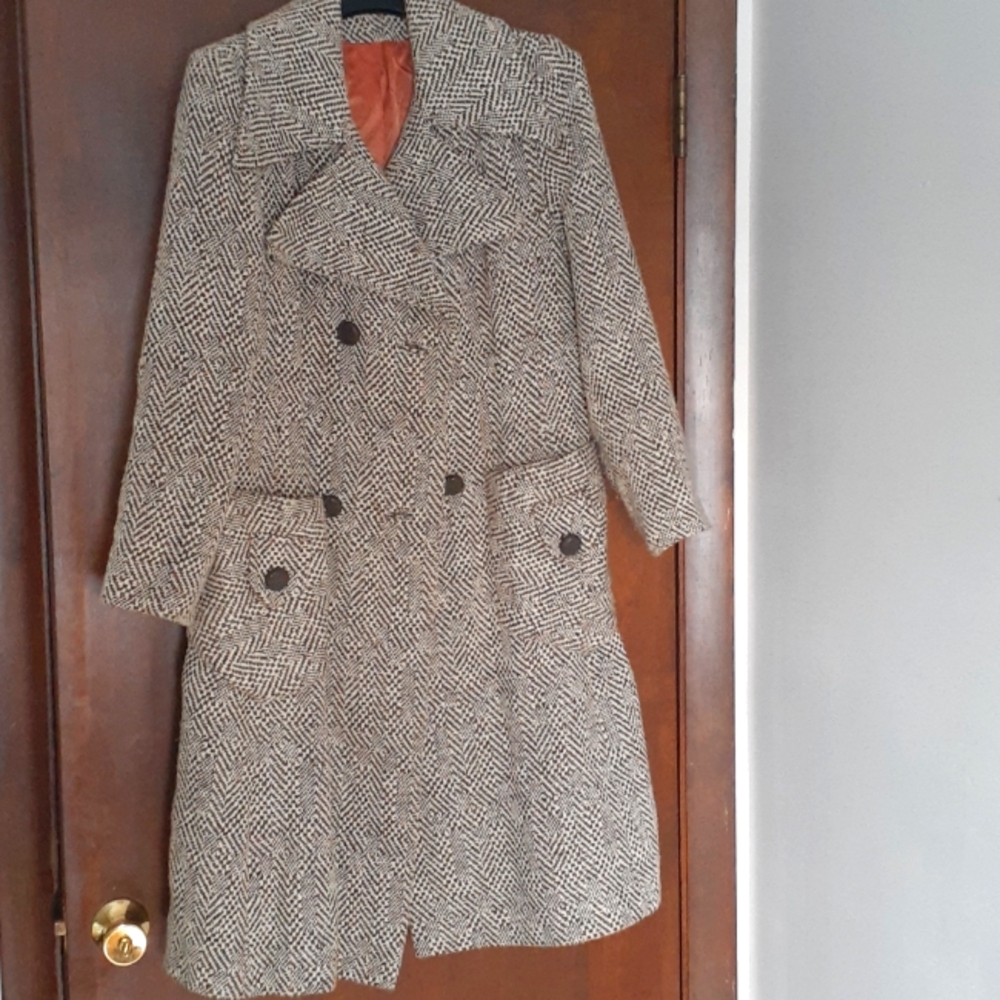 Beautiful Vintage beige and brown Youthcraft Tweed Coat, long and large